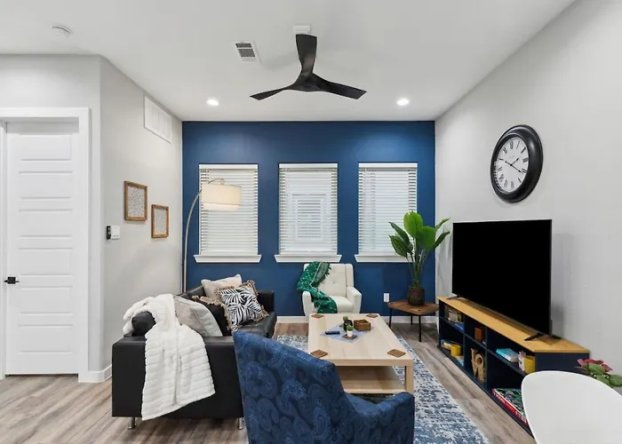 The Opal 2bd Towenhouse 7st Walkable * Fort Worth