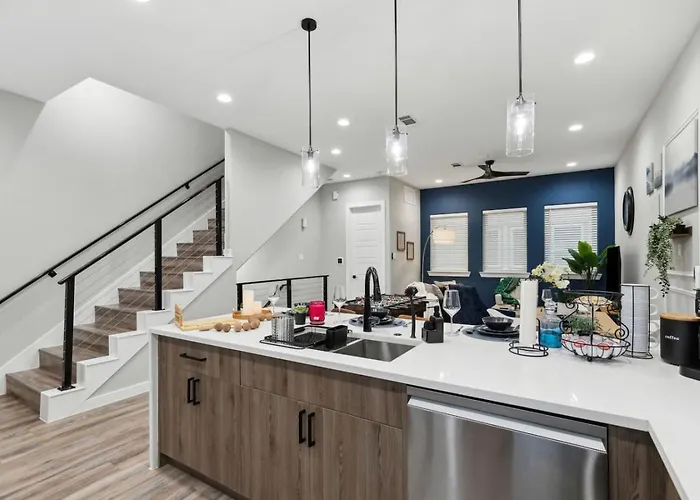 Casa de férias The Opal 2bd Towenhouse 7st Walkable Fort Worth