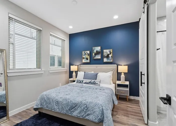 The Opal 2bd Towenhouse 7st Walkable