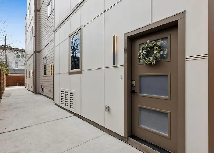 The Opal 2bd Towenhouse 7st Walkable * Fort Worth