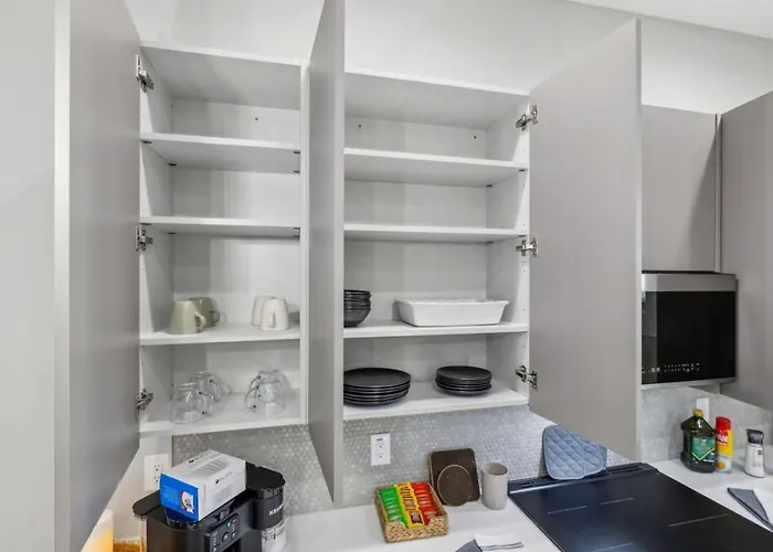 The Opal 2bd Towenhouse 7st Walkable